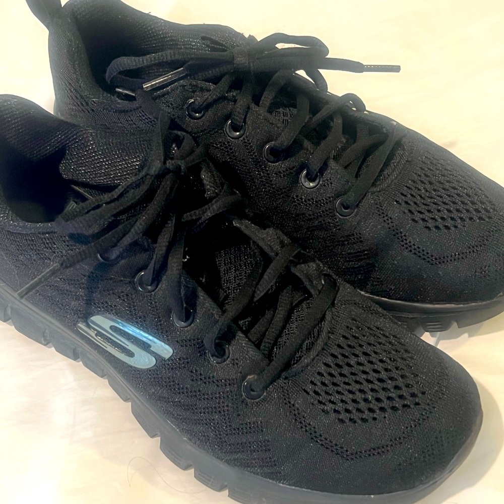 Skechers Womens Black Lace Up Sneakers Foam Size 8.5